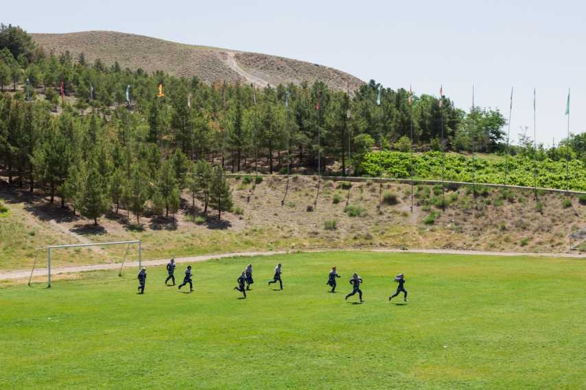 زمین چمن اردوگاه باغرود